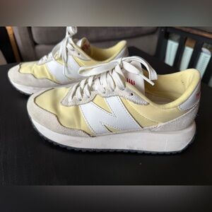 New Balance 237 sneakers